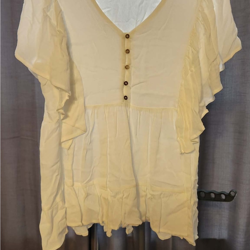 JODIFL White Ruffle Sleeve Blouse